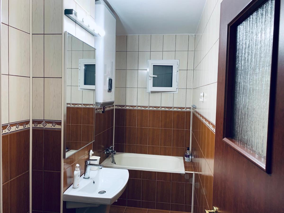 Ana Center Apartment กาลาจิ ภายนอก รูปภาพ